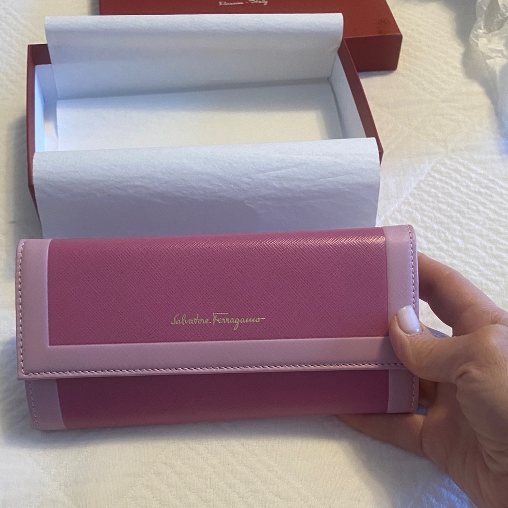 Salvatore Ferragamo Pink wallet - Picture 3 of 7